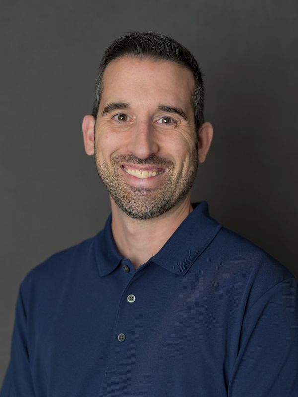 Brad Distel Headshot
